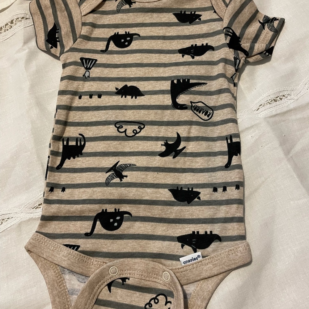 Gerber’s Onsie NWOT 0-3 Months